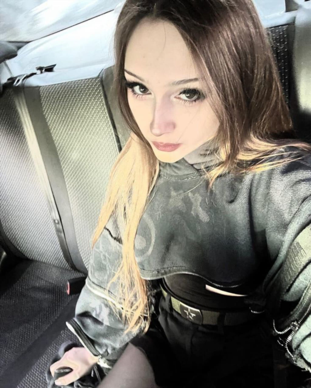 Слив стримерши dasha228play с эфира