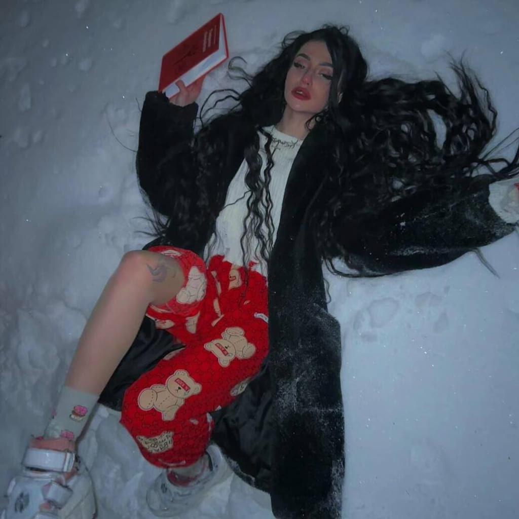 Eva Ninja в купальнике — кадр из сета #31 Слив Eva Ninja: пляжная фотосессия (полный архив, кадр 31)