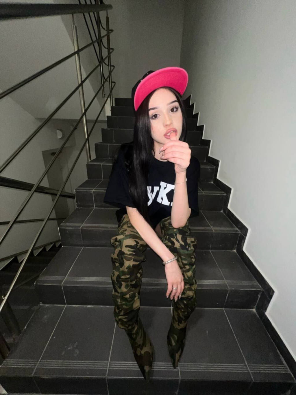 Новая галерея onlykrisssty слив фото (подборка из сета, кадр 118)