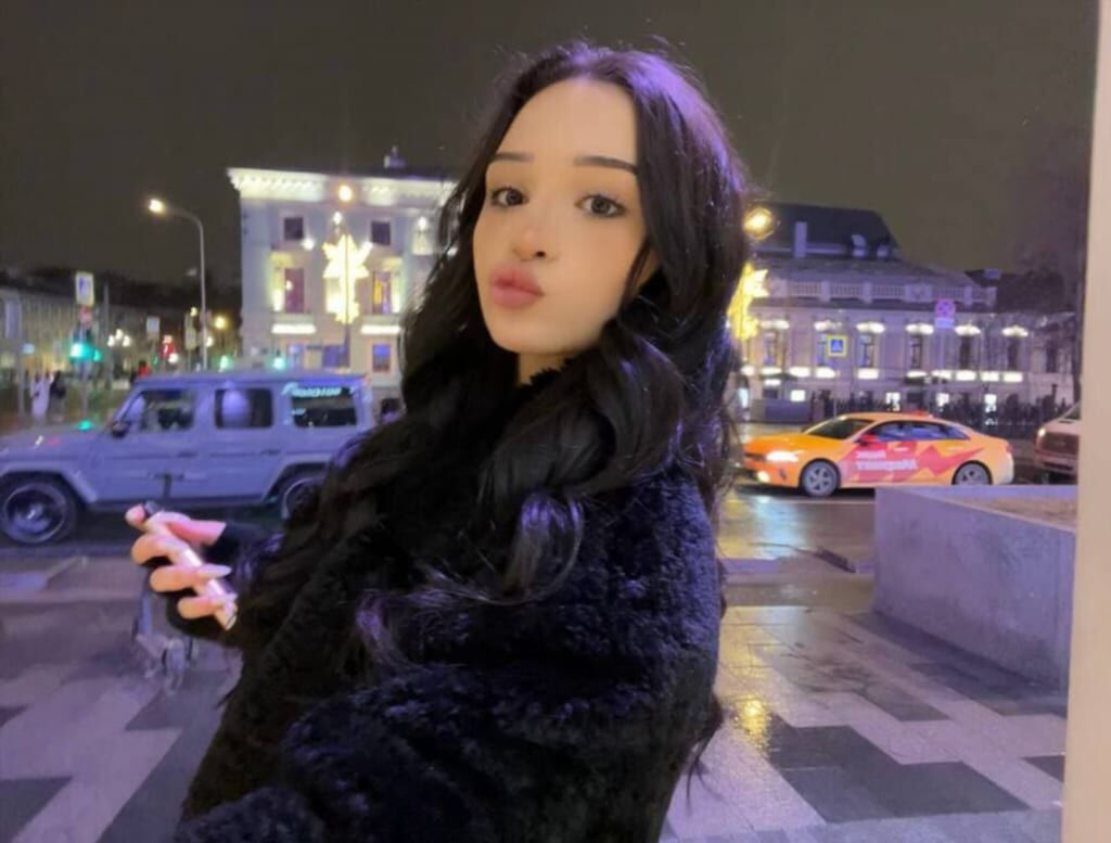 Неизданные кадры onlykrisssty, слив