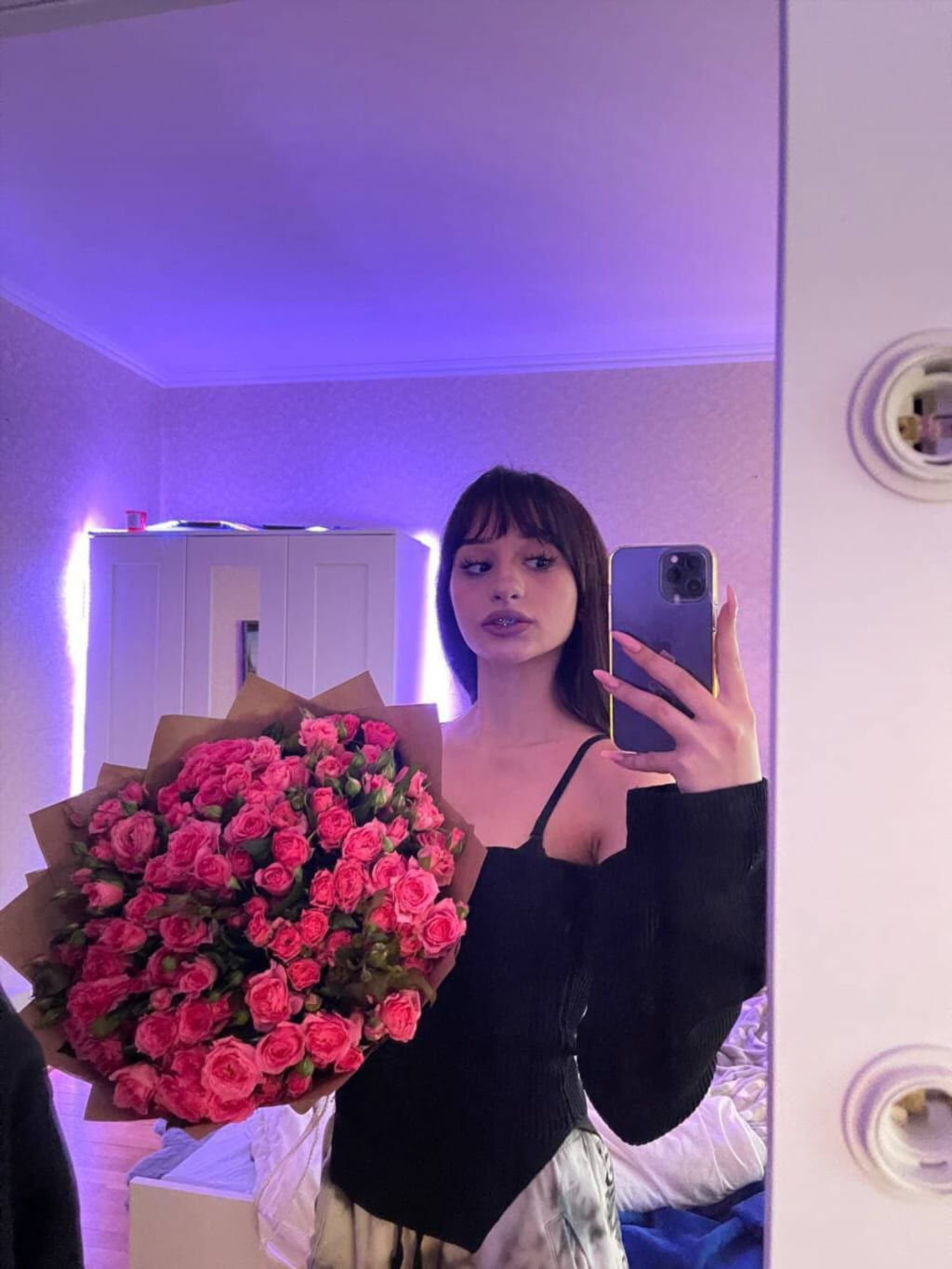 Скрытые снимки onlykrisssty из сети