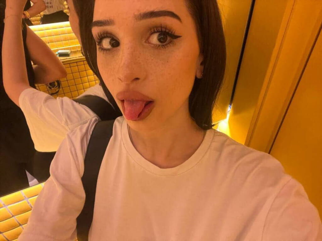 Недавний слив фотосет onlykrisssty (полный архив, кадр 115)