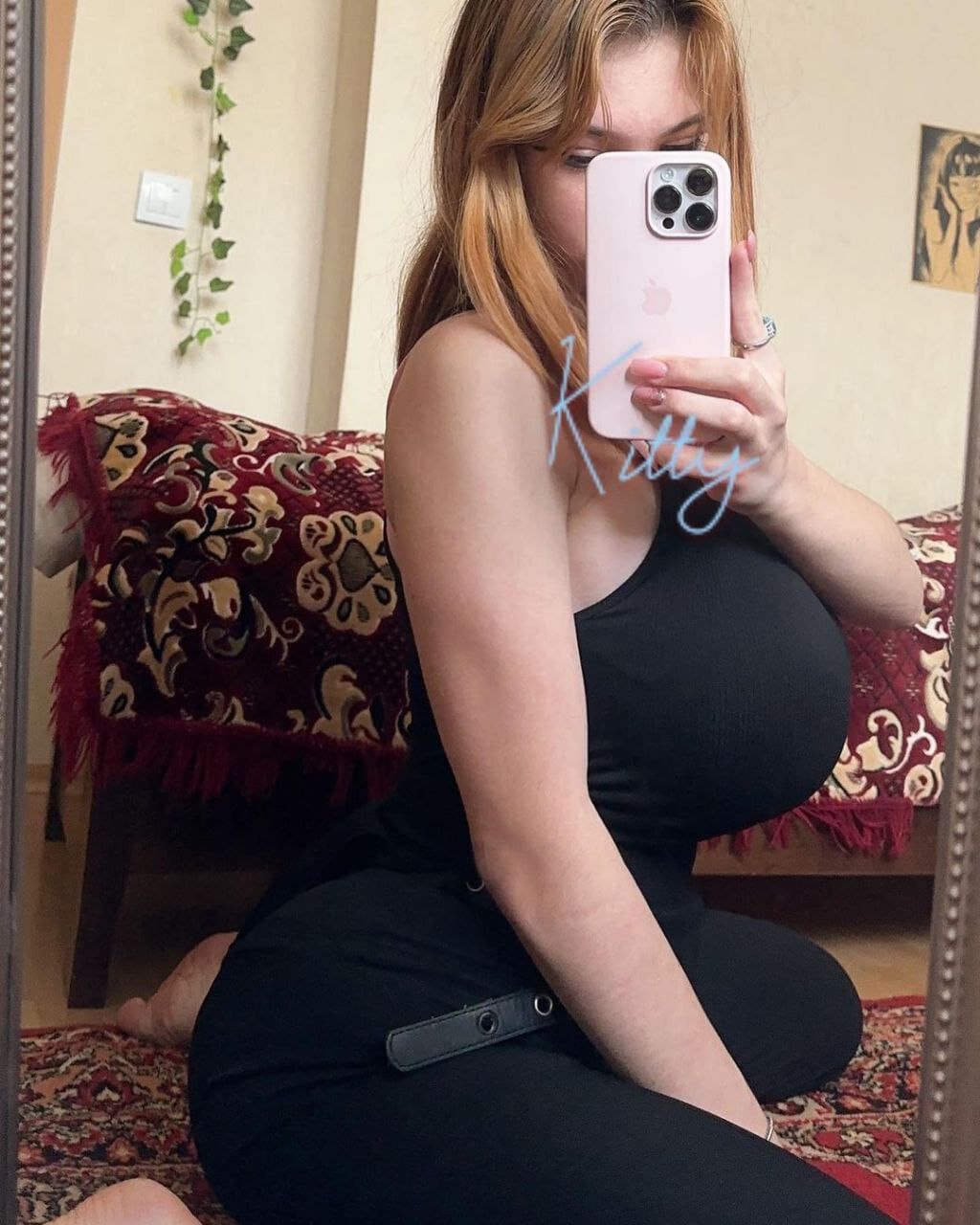 Слив mommy kitty: пикантный ракурс