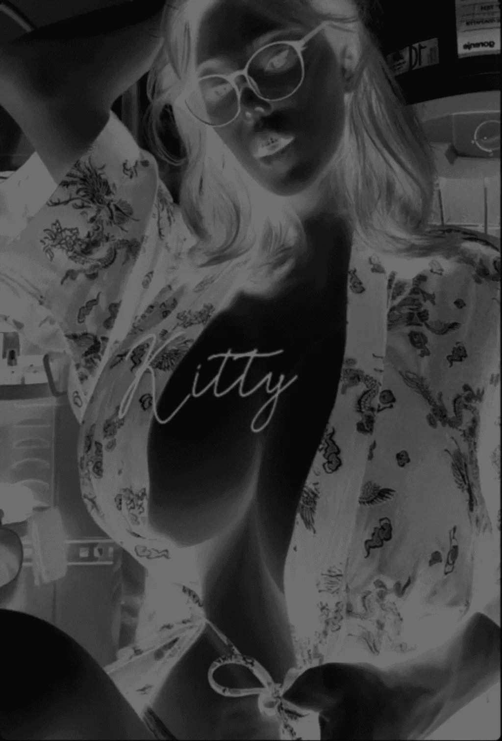 Слив фотосессии kitty keettt в студии (подборка из сета, кадр 153)