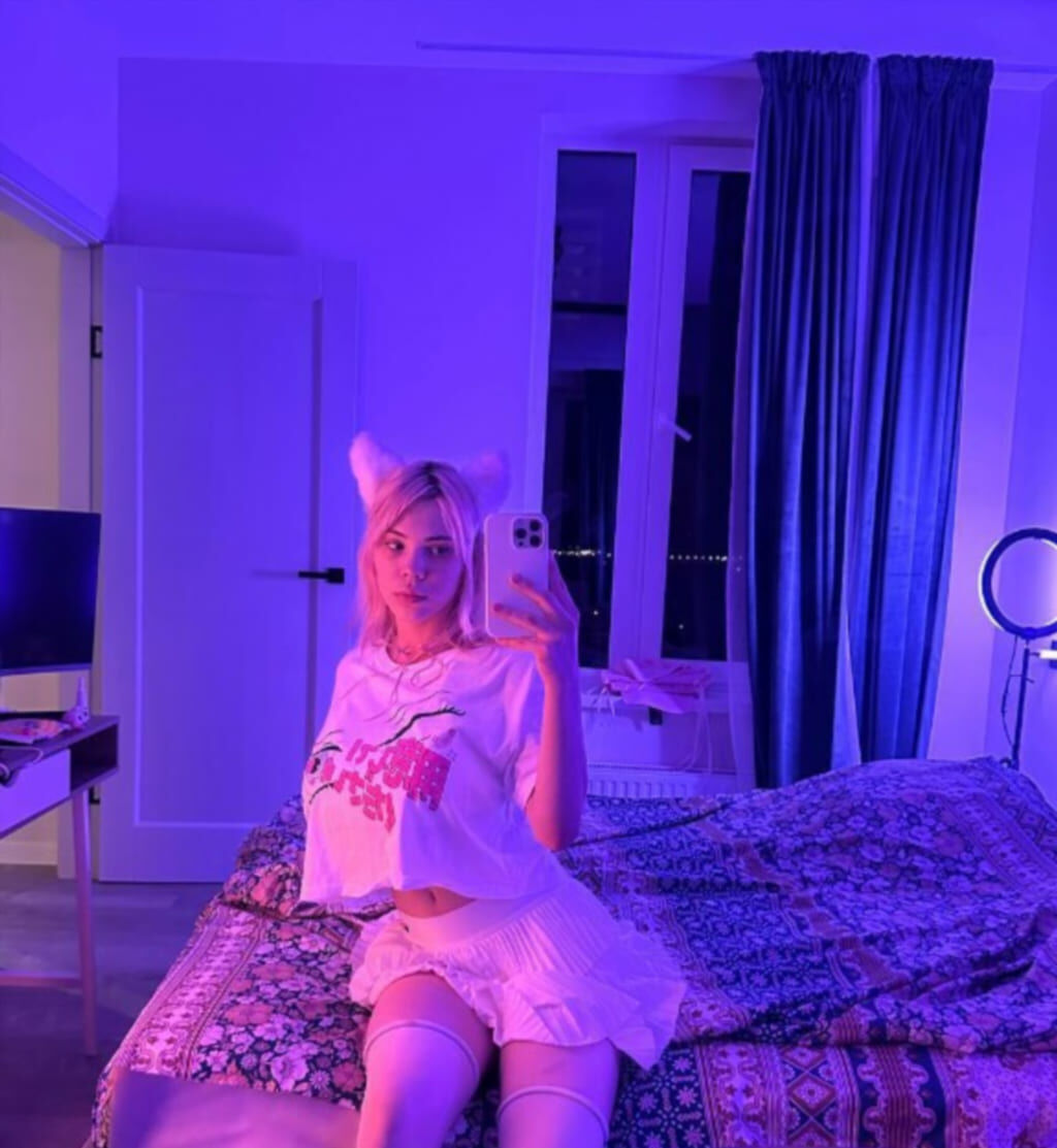Лучший слив кадров Mommy Kitty (полный архив, кадр 240)