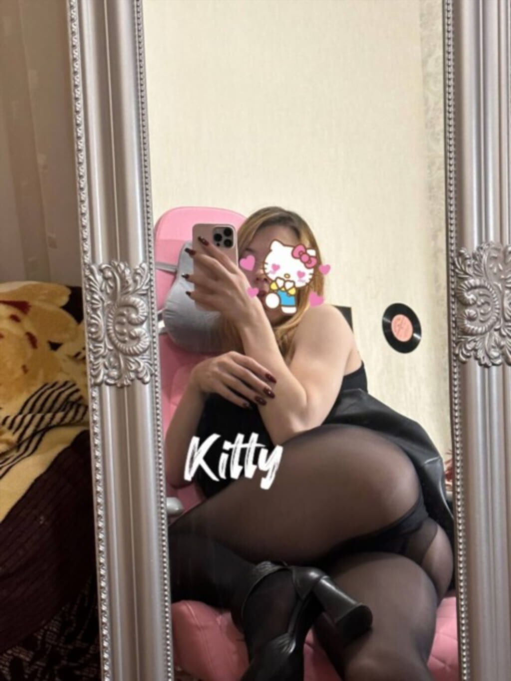 Слив приватной съемки Kitty Keettt
