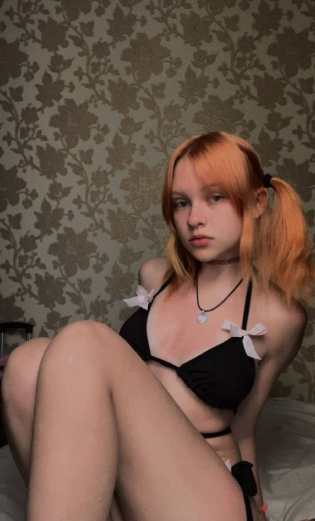 nektoto666 дома — архив #131 Домашний слив nektoto666 без макияжа (полный архив, кадр 131)