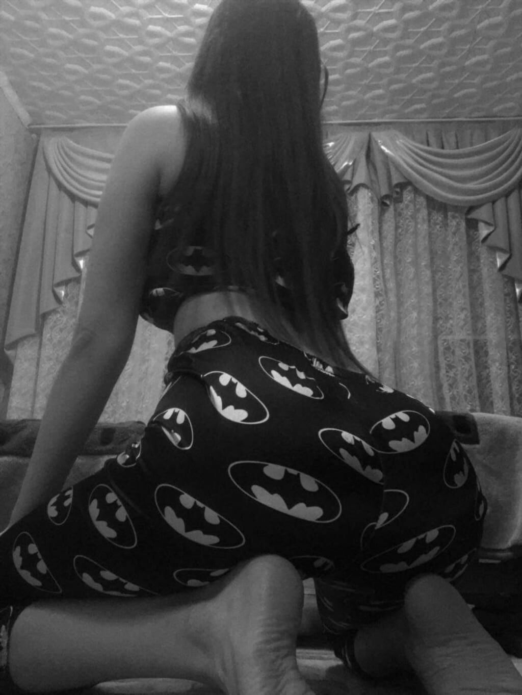 Слив likylafit: домашняя фотосъемка