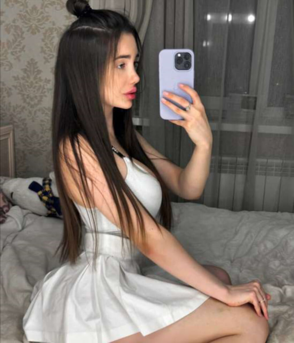 Слив likylafit: вид со спины в боди (горячие кадры, кадр 185)