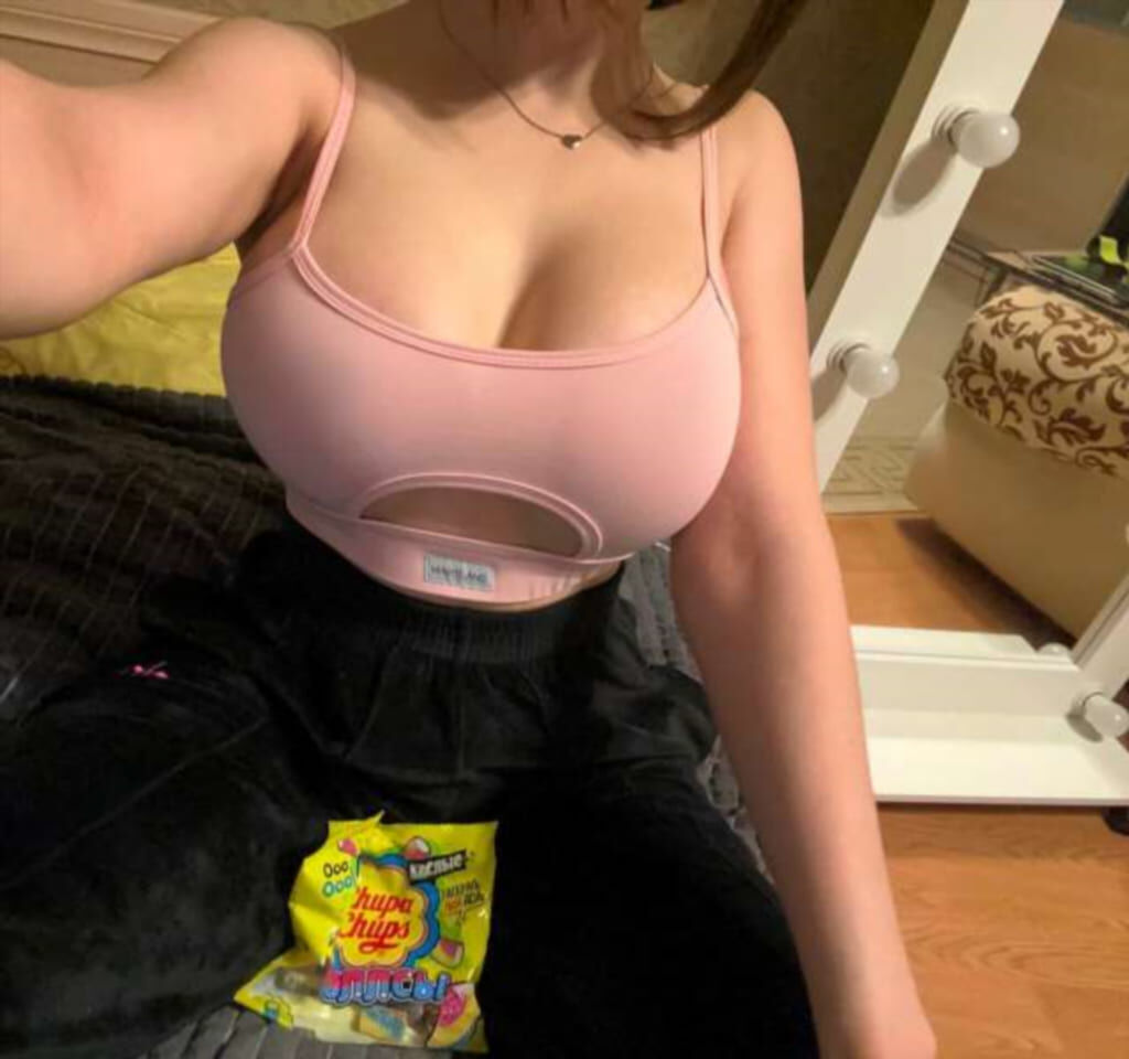 Слив likylafit из закрытого профиля (детальный ракурс, кадр 223)