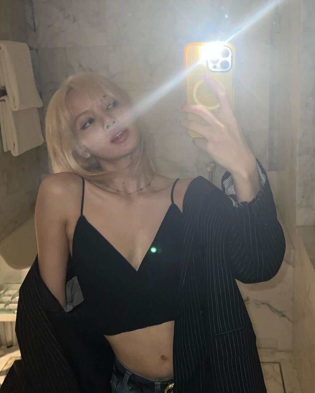 Лиса из Blackpink: слив кадров фотосессии (свежие снимки, кадр 58)