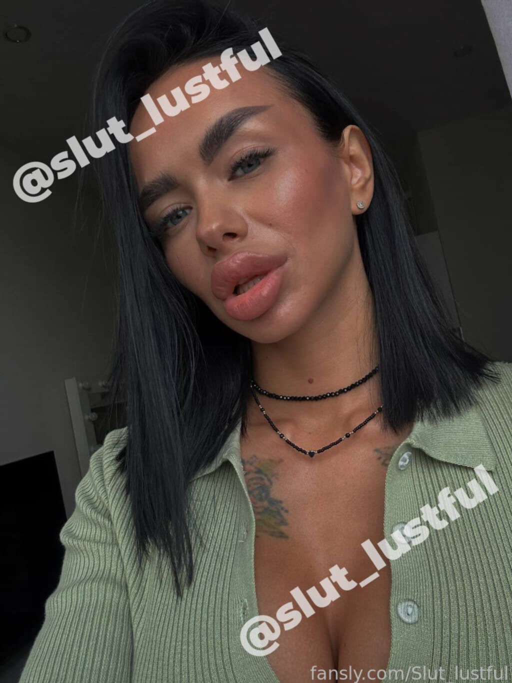 Утренний слив lustful slut в спальне (детальный ракурс, кадр 190)