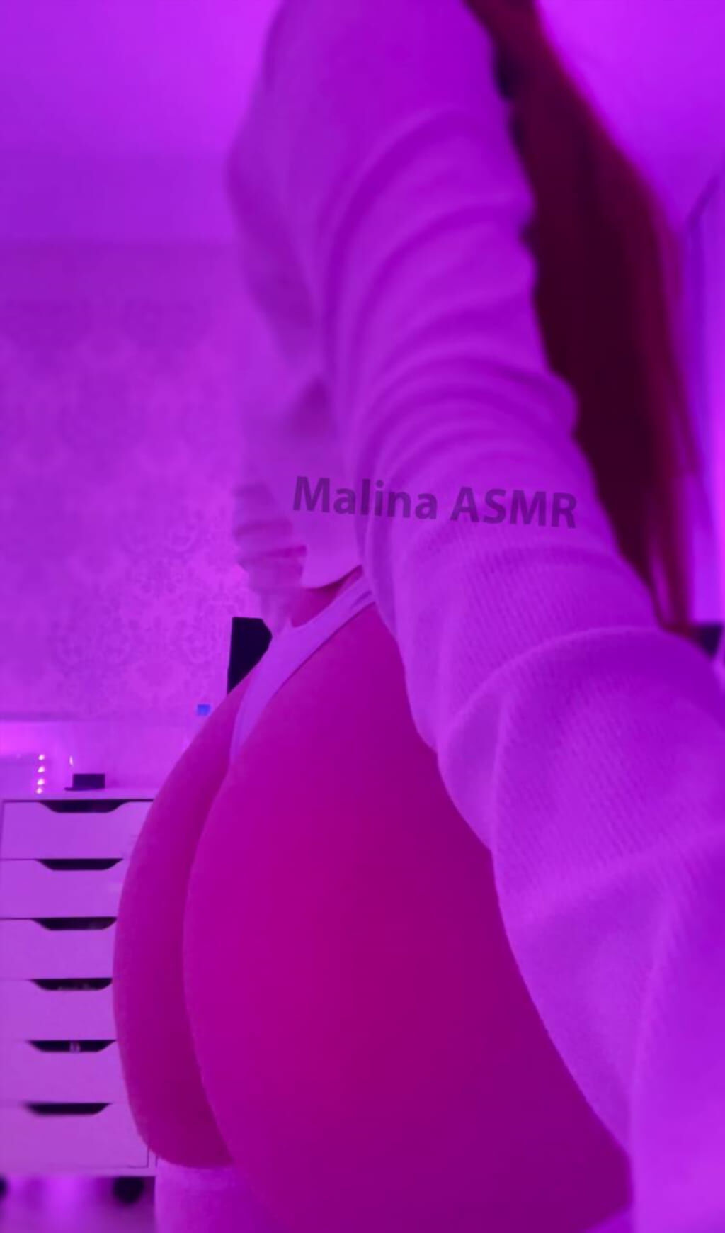 Слив Malina ASMR: эстетичный портрет