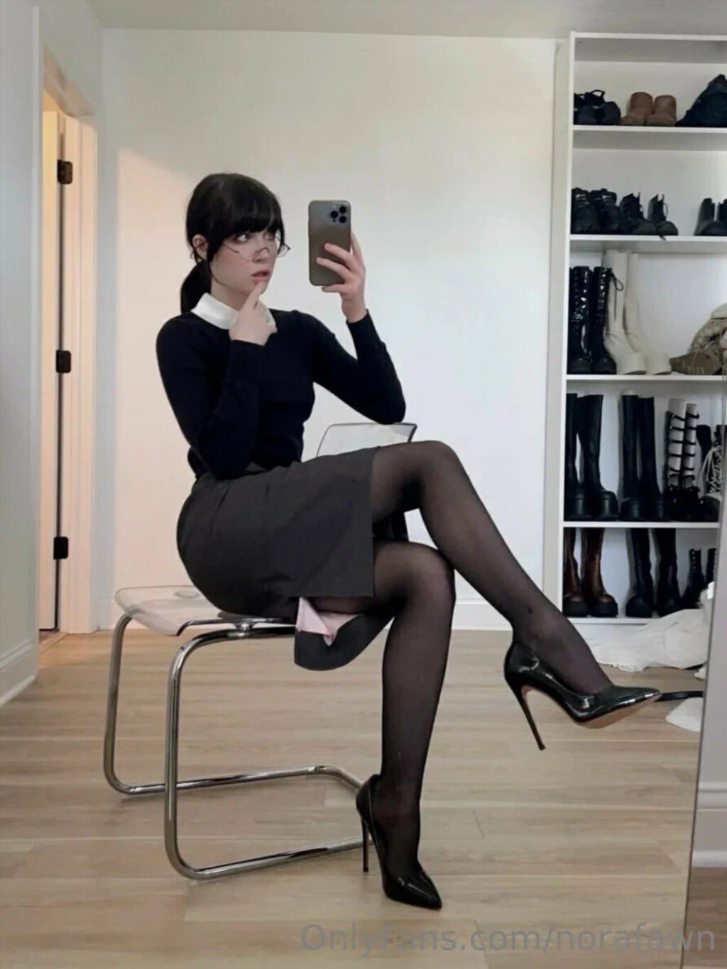 Неизданный слив фото norafawn (кадры из закрытого архива, кадр 53)