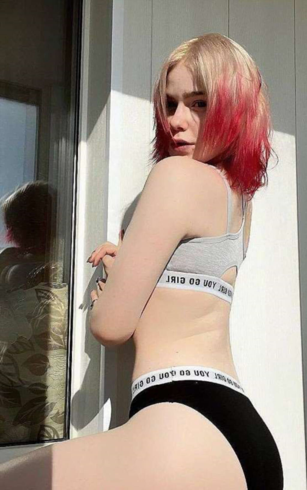Стримерша pinkguno Горячая фотосессия стримерши pinkguno