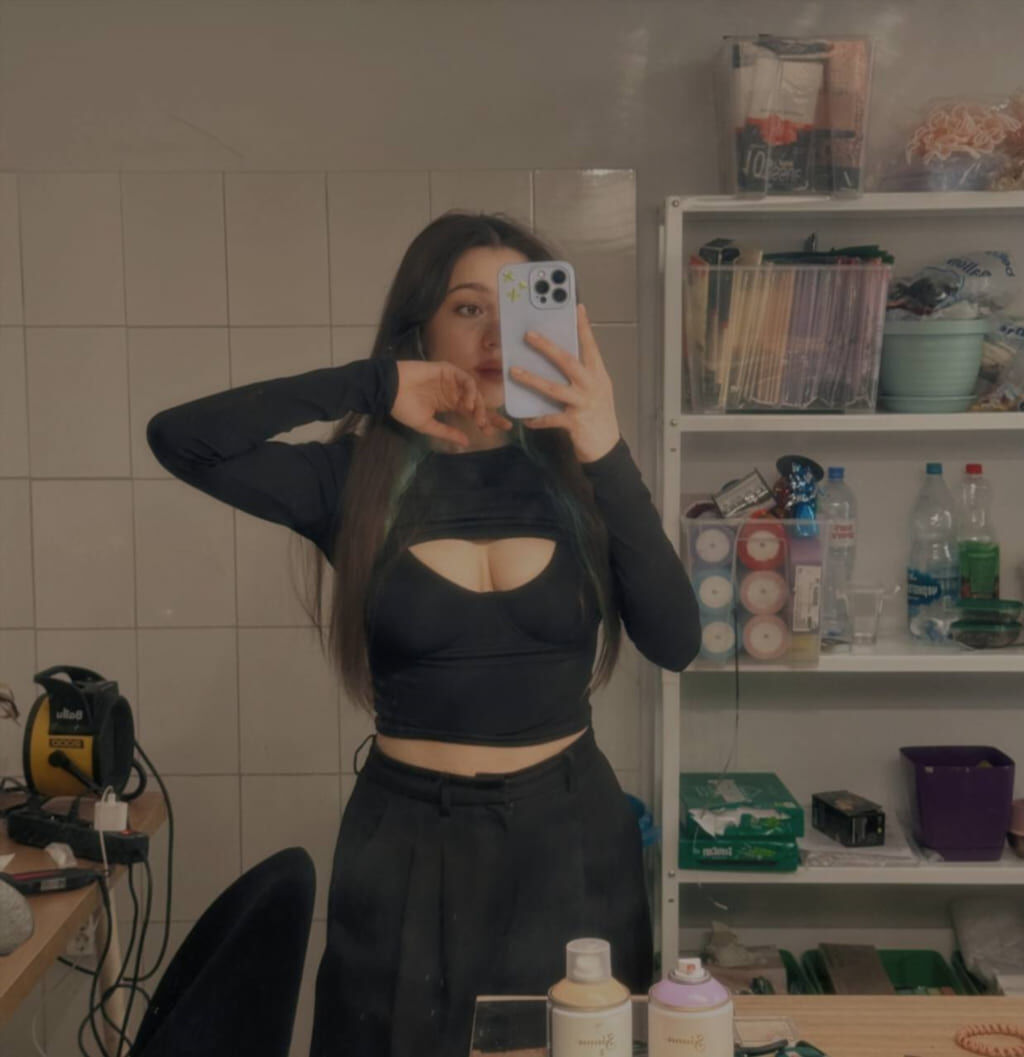 Слив rochersha в белье Слив rochersha: откровенная фотосессия