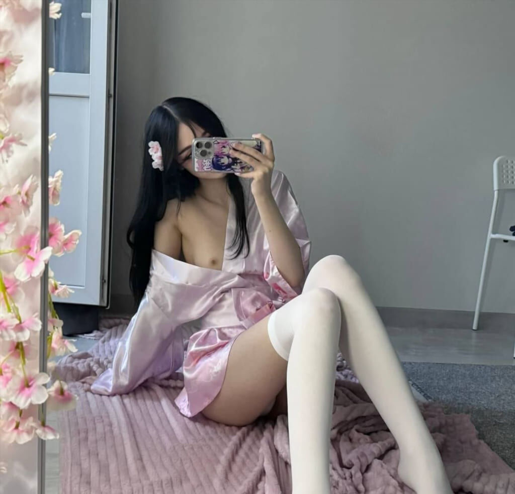 Ночь: shawty shaww Слив shawty shaww: ночная фотосессия