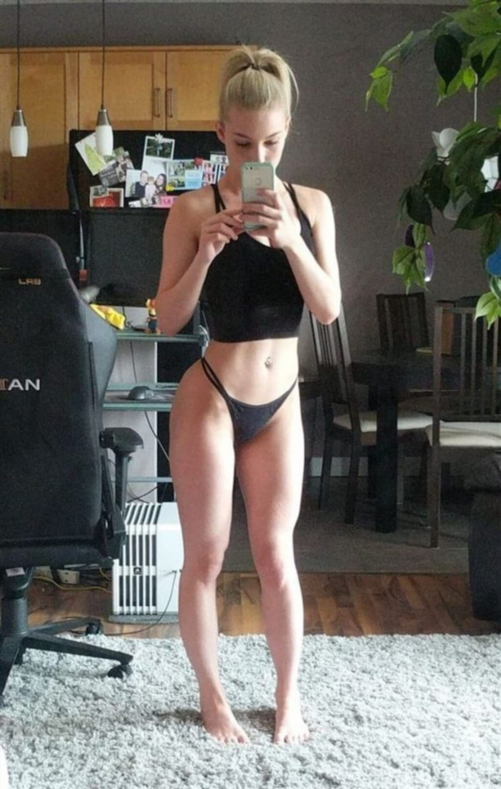 Слив StPeach: домашняя фотосессия (откровенный фотосет, кадр 48)