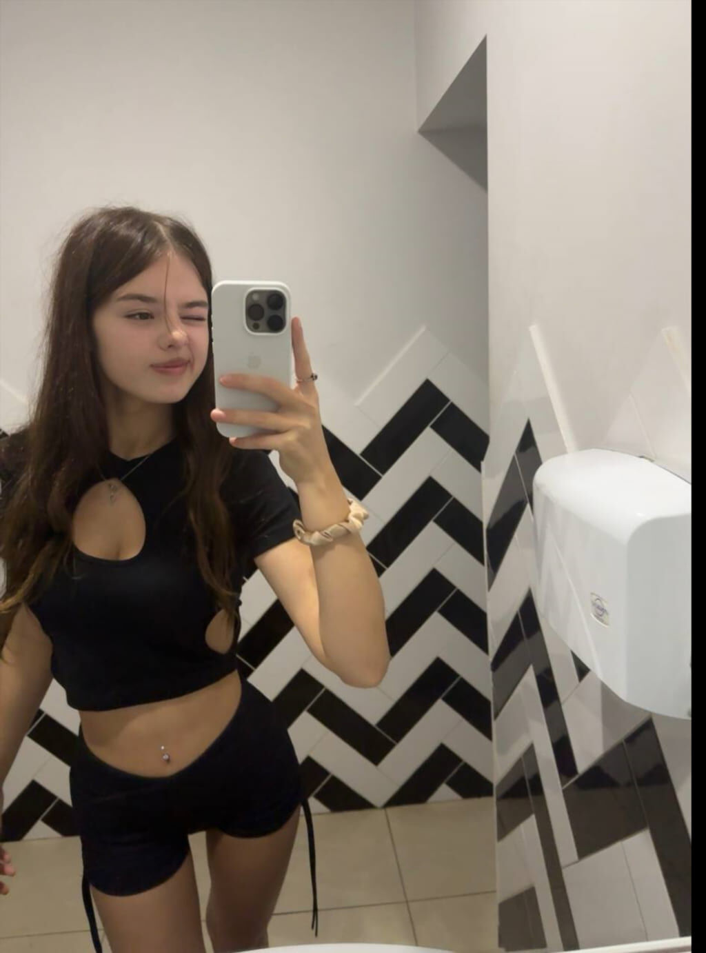 Съемка xdhka xdhka эротическая фотосессия