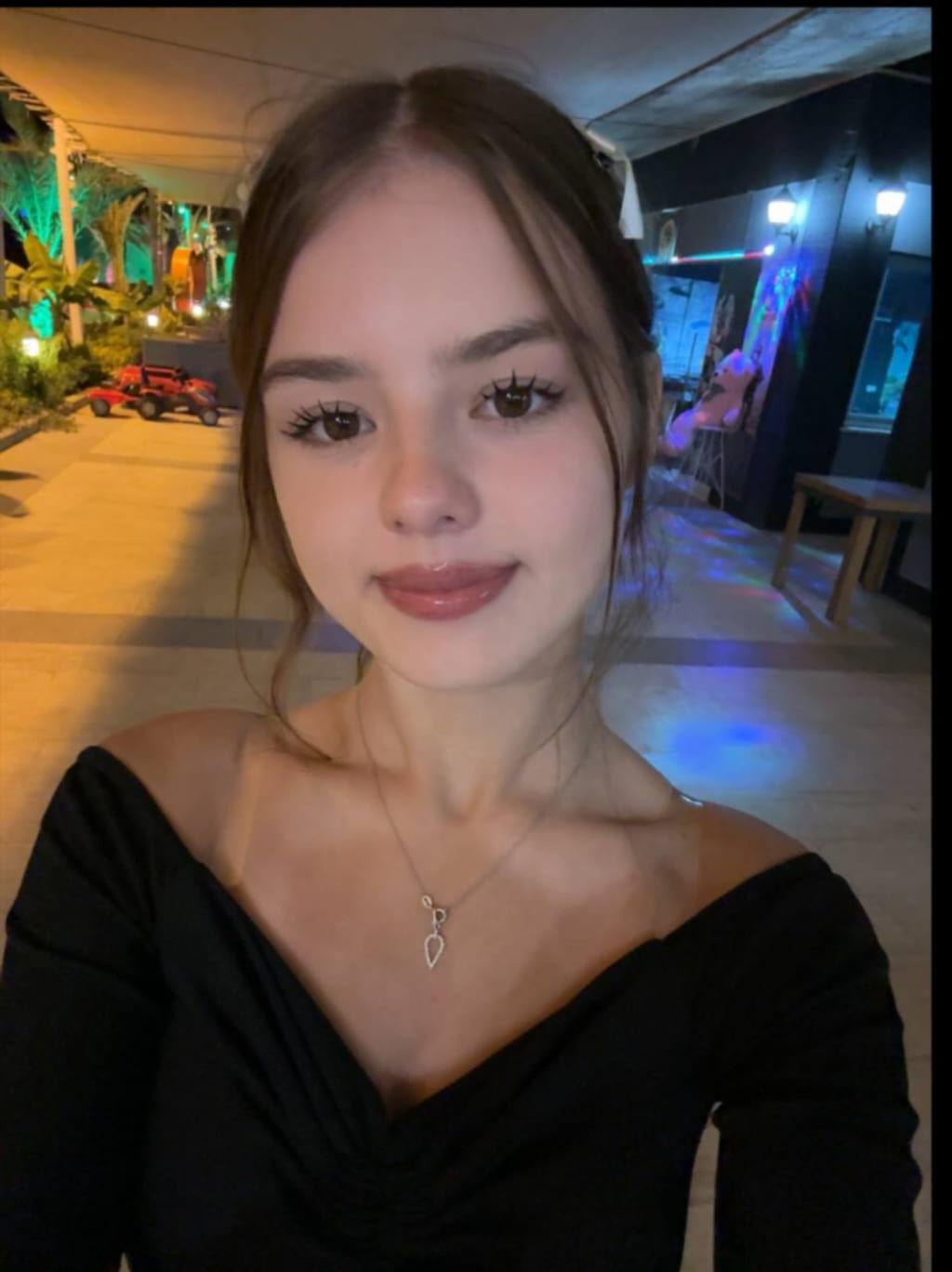 Зеркало xdshka — фотосет #72 xdshka кадры перед зеркалом (подборка из сета, кадр 72)