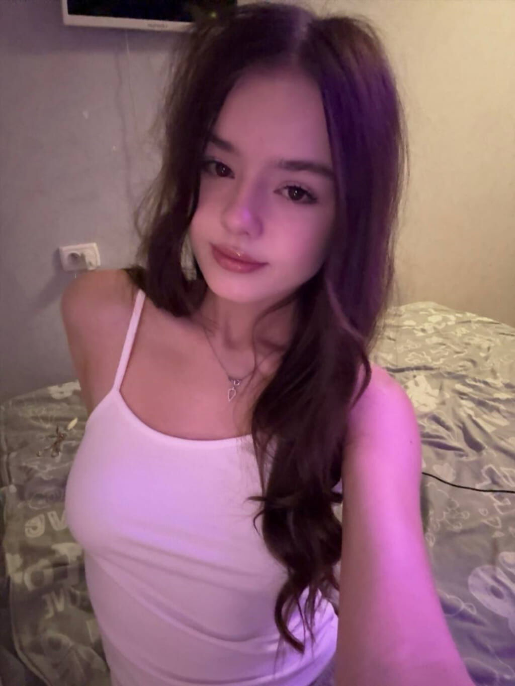 xdhka на стриме — эксклюзив #139 Слив xdhka: кадры со стрима (откровенный фотосет, кадр 139)
